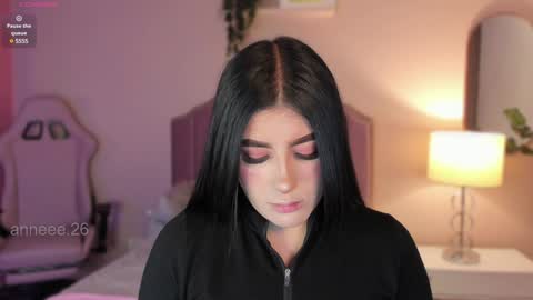 Anne  online show from February 2025 12:27:02 PM