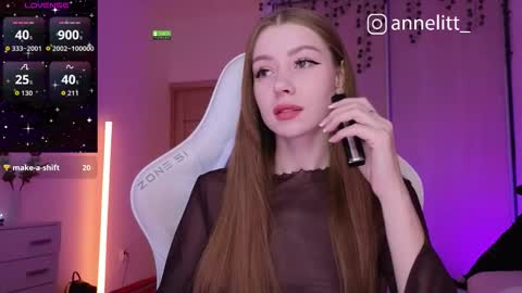 Snapshot of annelitt chatting on December 2025 09:33:01 PM annelitt online show from December 2025 09:33:01 PM