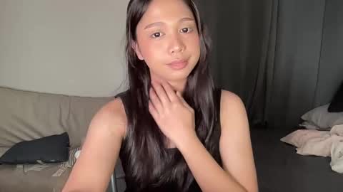 Annette 03 online show from October 2025 04:52:02 PM