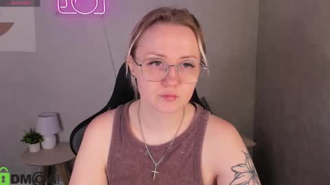 Joyce Howard online show from April 2026 02:09:02 AM