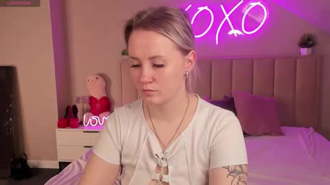 Joyce Howard online show from April 2026 02:22:02 AM