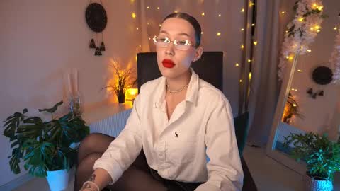 Snapshot of annettelane chatting on October 2025 06:22:02 AM Anna online show from October 2025 06:22:02 AM