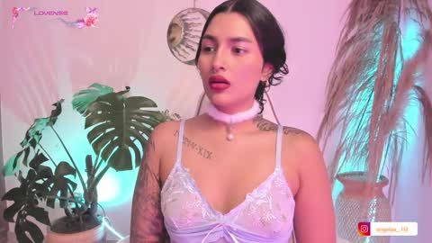 Snapshot of anngel_1 chatting on September 2025 04:19:01 PM Angel online show from September 2025 04:19:01 PM