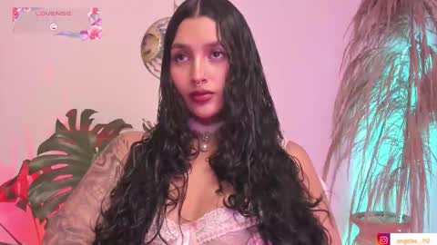 Snapshot of anngel_1 chatting on November 2025 04:29:02 PM Angel online show from November 2025 04:29:02 PM