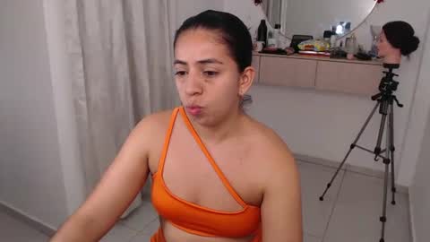 Snapshot of anngela01 chatting on March 2026 01:49:02 AM anngela online show from March 2026 01:49:02 AM