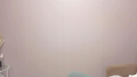 Anni online show from November 2025 01:34:01 PM