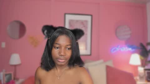 annia online show from September 2025 07:41:01 PM