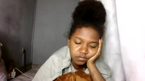 annick98 online show from March 2026 05:19:01 AM