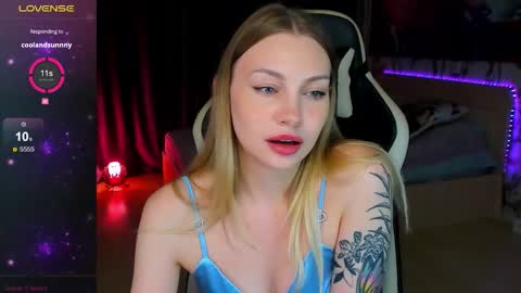 Annie online show from September 2025 08:56:02 PM