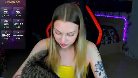 Snapshot of annie69kiss chatting on March 2026 01:00:02 AM Annie online show from March 2026 01:00:02 AM