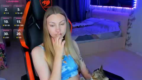 Snapshot of annie69kiss chatting on July 2026 10:31:01 PM Annie online show from July 2026 10:31:01 PM