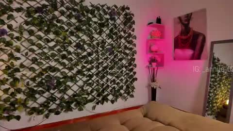 Snapshot of annie_barozzi chatting on January 2025 04:36:01 PM annie_barozzi online show from January 2025 04:36:01 PM