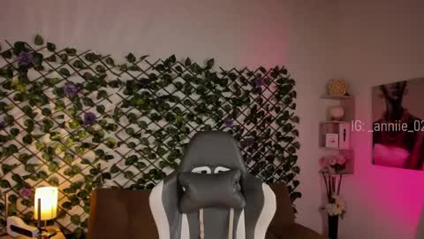 Snapshot of annie_barozzi chatting on February 2025 03:07:01 PM annie_barozzi online show from February 2025 03:07:01 PM