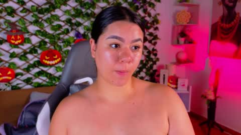 Snapshot of annie_barozzi chatting on October 2025 01:33:02 PM annie_barozzi online show from October 2025 01:33:02 PM