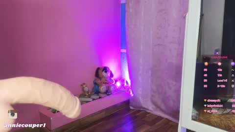 Annie online show from February 2025 10:42:02 PM