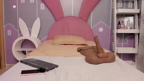 Snapshot of annie_cute18 chatting on December 2024 02:48:02 AM annie_cute18 online show from December 2024 02:48:02 AM