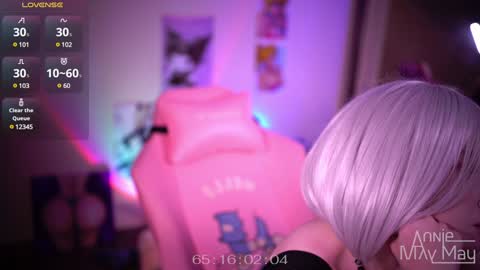 Snapshot of annie_may_may chatting on January 2025 01:58:01 PM Annie May online show from January 2025 01:58:01 PM