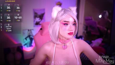 Snapshot of annie_may_may chatting on January 2025 05:48:01 PM Annie May online show from January 2025 05:48:01 PM