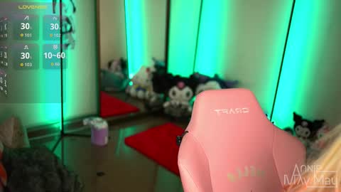 Snapshot of annie_may_may chatting on October 2025 07:19:02 AM Annie May online show from October 2025 07:19:02 AM