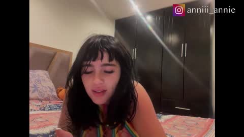 JEANNE no olvides seguirme dont forget follow me  uu online show from October 2025 08:51:02 PM