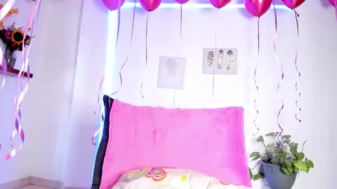 Annie online show from October 2025 03:02:01 PM