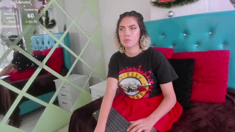 Snapshot of annie_winter1 chatting on December 2024 08:07:02 PM Annie online show from December 2024 08:07:02 PM