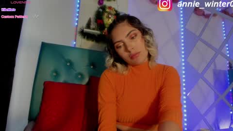 Snapshot of annie_winter1 chatting on December 2024 09:19:01 PM Annie online show from December 2024 09:19:01 PM