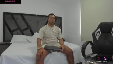 Annie and Stefan online show from October 2025 12:45:02 PM