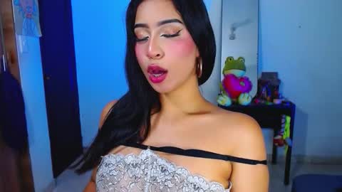 AnnieBlu3 online show from November 2025 11:10:02 PM