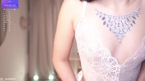 anniehillofficial_ online show from February 2025 09:02:01 PM