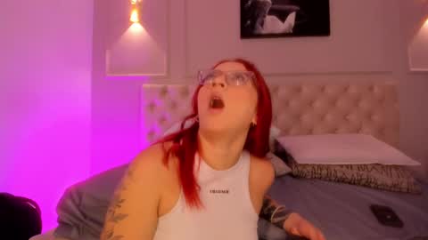 Snapshot of anniemartinezz chatting on September 2025 12:16:01 PM Annie online show from September 2025 12:16:01 PM