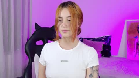 Snapshot of anniemora_ chatting on March 2026 01:44:01 AM Annie online show from March 2026 01:44:01 AM