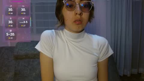 Snapshot of anniesparkle chatting on February 2026 11:09:01 PM Annie Sparkle online show from February 2026 11:09:01 PM