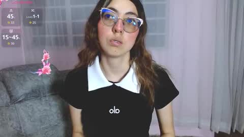 Snapshot of anniesparkle chatting on March 2026 11:20:02 PM Annie Sparkle online show from March 2026 11:20:02 PM