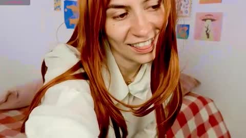 annietinky online show from October 2025 04:10:02 AM