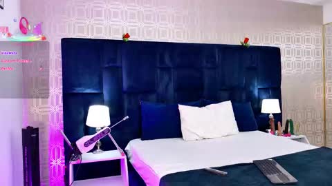 Snapshot of anniieleonhart chatting on September 2025 07:58:02 PM Anniieleonhart online show from September 2025 07:58:02 PM