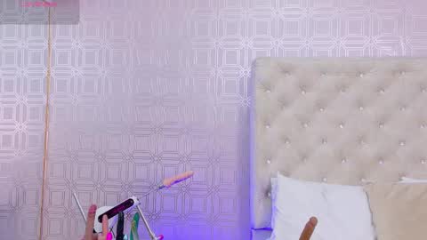 Snapshot of anniieleonhart chatting on October 2025 07:55:01 PM Anniieleonhart online show from October 2025 07:55:01 PM