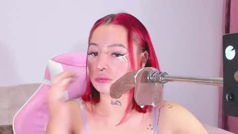 Snapshot of annika_03 chatting on December 2024 03:36:02 AM Gise. online show from December 2024 03:36:02 AM