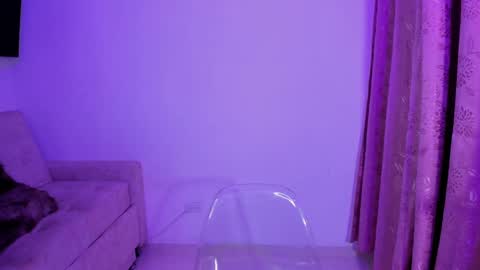 Snapshot of annika_03 chatting on October 2025 02:12:01 AM Gise. online show from October 2025 02:12:01 AM