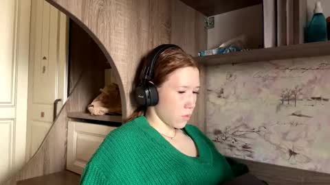 Snapshot of annitafreelove chatting on April 2026 07:24:01 AM Kira online show from April 2026 07:24:01 AM