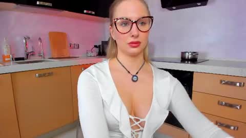 Ann  8am-3pm ESTNY time online show from June 2026 09:36:02 AM