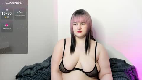 Snapshot of annnott chatting on November 2025 07:41:01 AM Ann online show from November 2025 07:41:01 AM