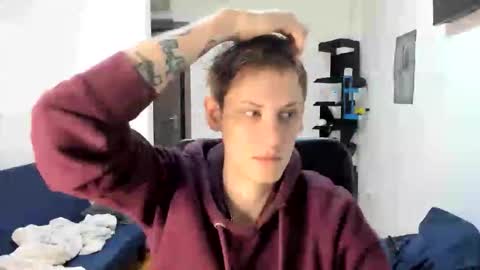    online show from October 2025 05:41:02 PM