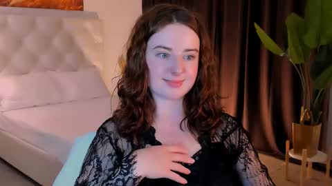 Snapshot of annterry chatting on October 2025 12:27:01 PM Ann Terry 3 online show from October 2025 12:27:01 PM
