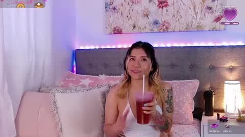 Snapshot of anntonellalee chatting on October 2025 05:55:02 PM Antonella Lee online show from October 2025 05:55:02 PM