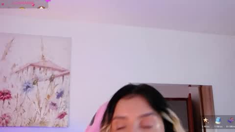 Snapshot of anntonellalee chatting on November 2025 08:02:02 PM Antonella Lee online show from November 2025 08:02:02 PM