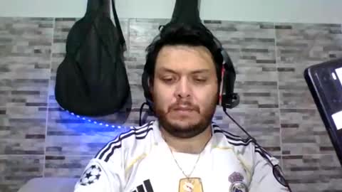 lion kennedy independent model moderator online show from February 2026 05:44:02 PM