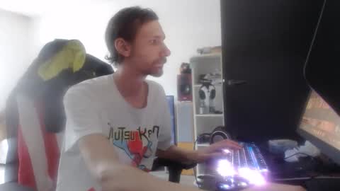 LoyalDog online show from April 2026 08:52:02 AM