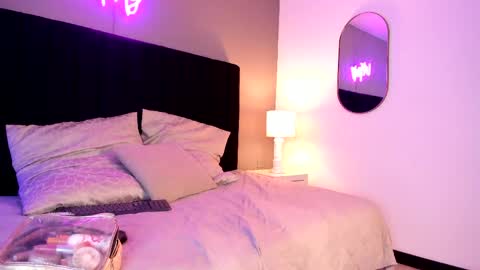 Snapshot of anny_babby chatting on March 2026 11:43:02 AM ANNY online show from March 2026 11:43:02 AM