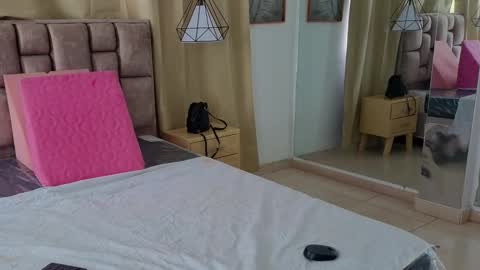 Snapshot of anny_bridge chatting on March 2026 10:02:01 PM Anny bridge online show from March 2026 10:02:01 PM